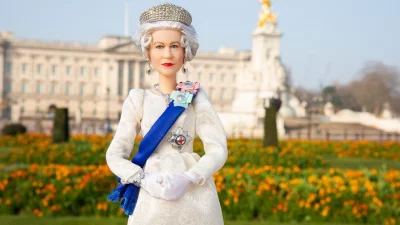 Barbie honors Queen Elizabeth