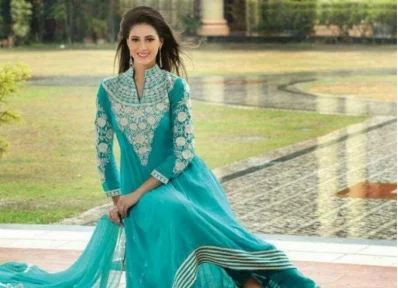Pastels and metallic colours rule in this Eid